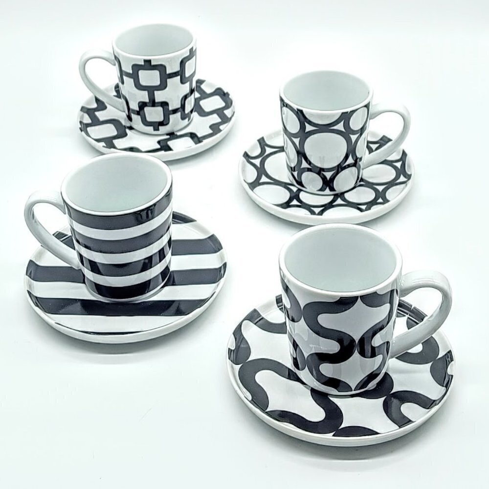 Crate & Barrel Demitasse Porcelain Espresso Cup Saucer 8-Pc Set